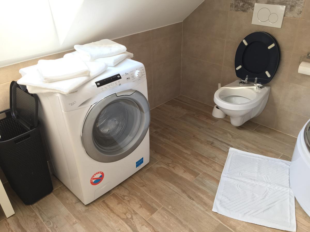 Apartments Avio Zgornji Brnik Экстерьер фото
