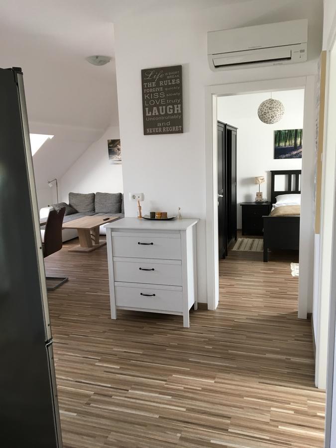 Apartments Avio Zgornji Brnik Экстерьер фото