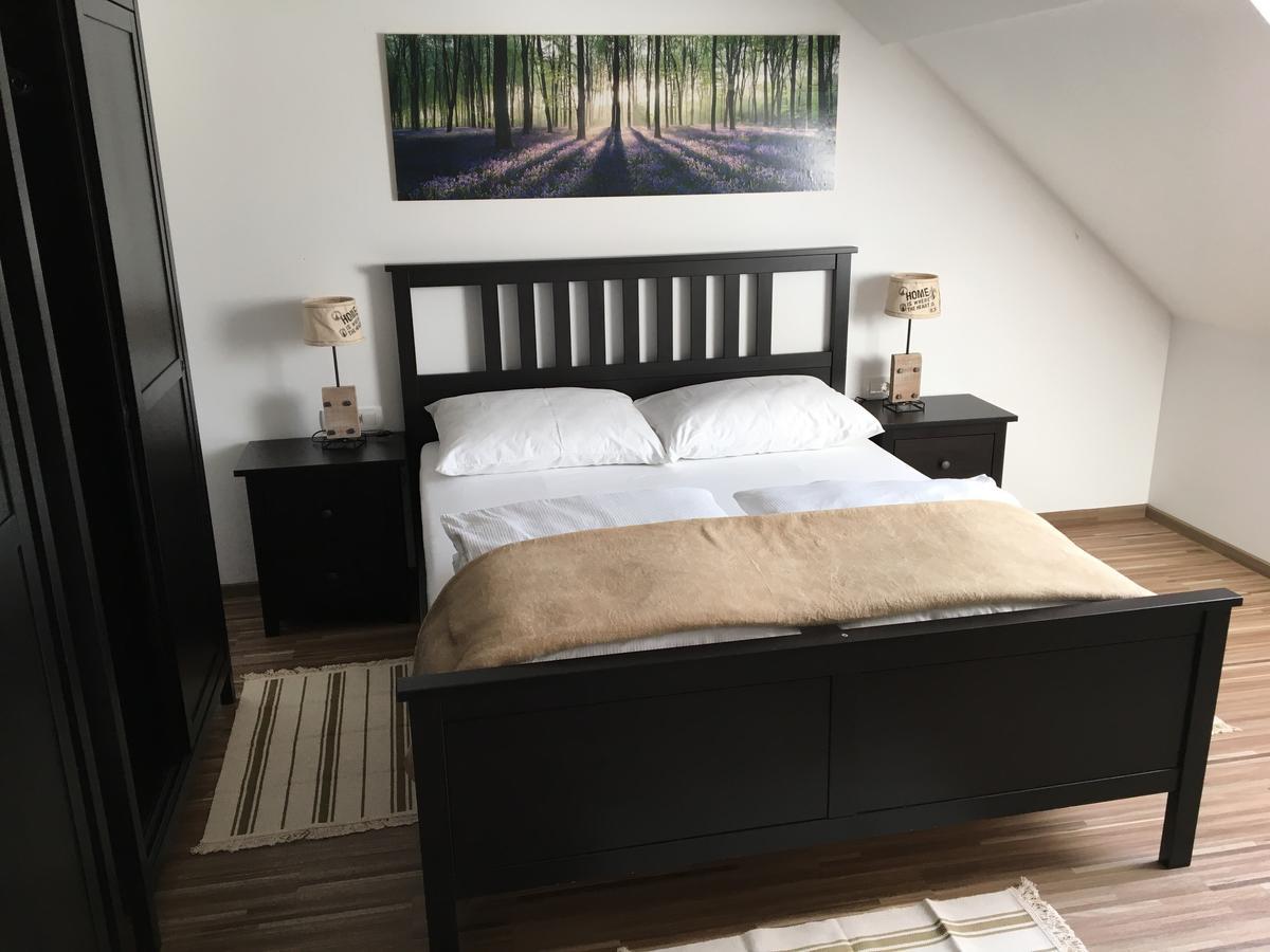 Apartments Avio Zgornji Brnik Экстерьер фото